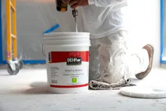 behr_premium_plus_interior_with_painter_stir_0477.tif